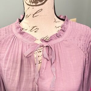 Simply Vera Vera Wang womens blouse XLP NWOT beautiful details shirt work